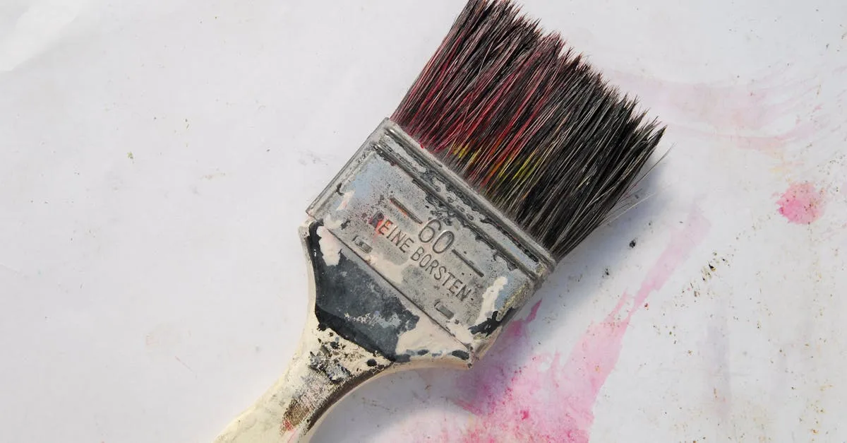 peinture résistante aux taches, idéale pour protéger et faciliter le nettoyage des surfaces tout en conservant un aspect neuf plus longtemps.