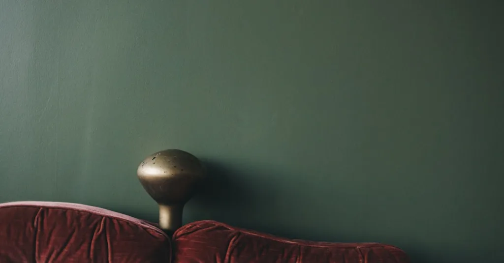 découvrez velvet paint, la peinture qui offre une finition douce et veloutée pour sublimer vos murs avec élégance et profondeur.