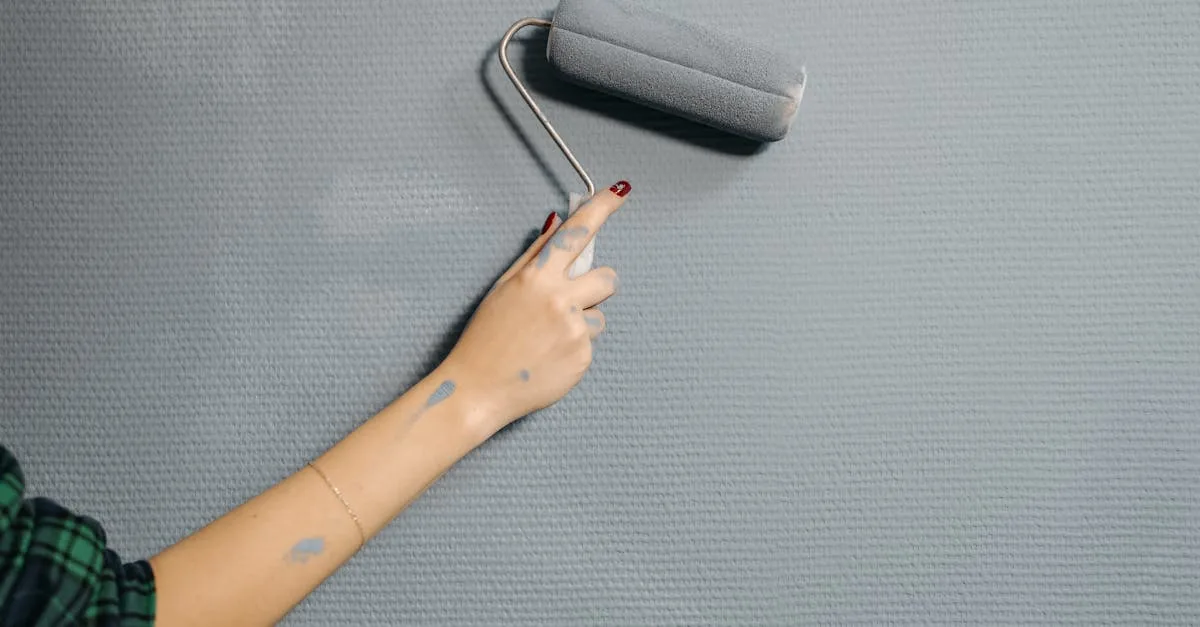peinture velours lavable offrant une finition douce et élégante, idéale pour des murs faciles à entretenir et résistants aux taches.